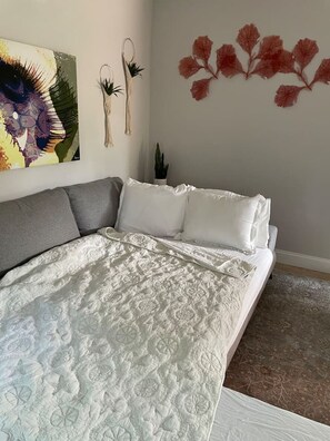 1 habitación, tabla de planchar con plancha, wifi y ropa de cama 