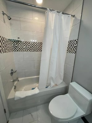 Towels, soap, shampoo, toilet paper