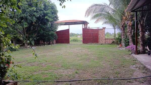 Enceinte de lâhĂ©bergement