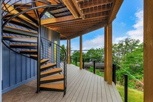 Comfort House, Bay View | Terrace/patio