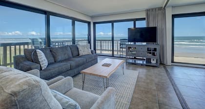 Corner Beachfront Condo: Stunning 270° Views. Wraparound Balcony. Heated Pool