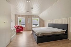 3 bedrooms, WiFi, bed sheets