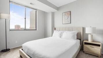 2 chambres, bureau, Wi-Fi, literie fournie