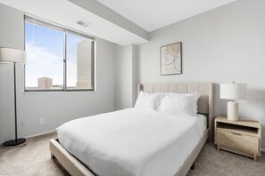 2 chambres, bureau, Wi-Fi, draps fournis