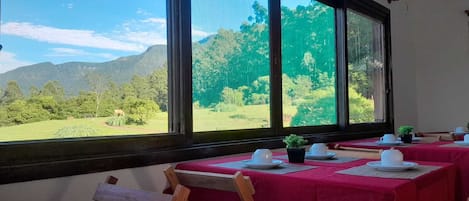 Desayuno buffet incluido todos los días