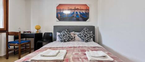 3 chambres, Wi-Fi, draps fournis