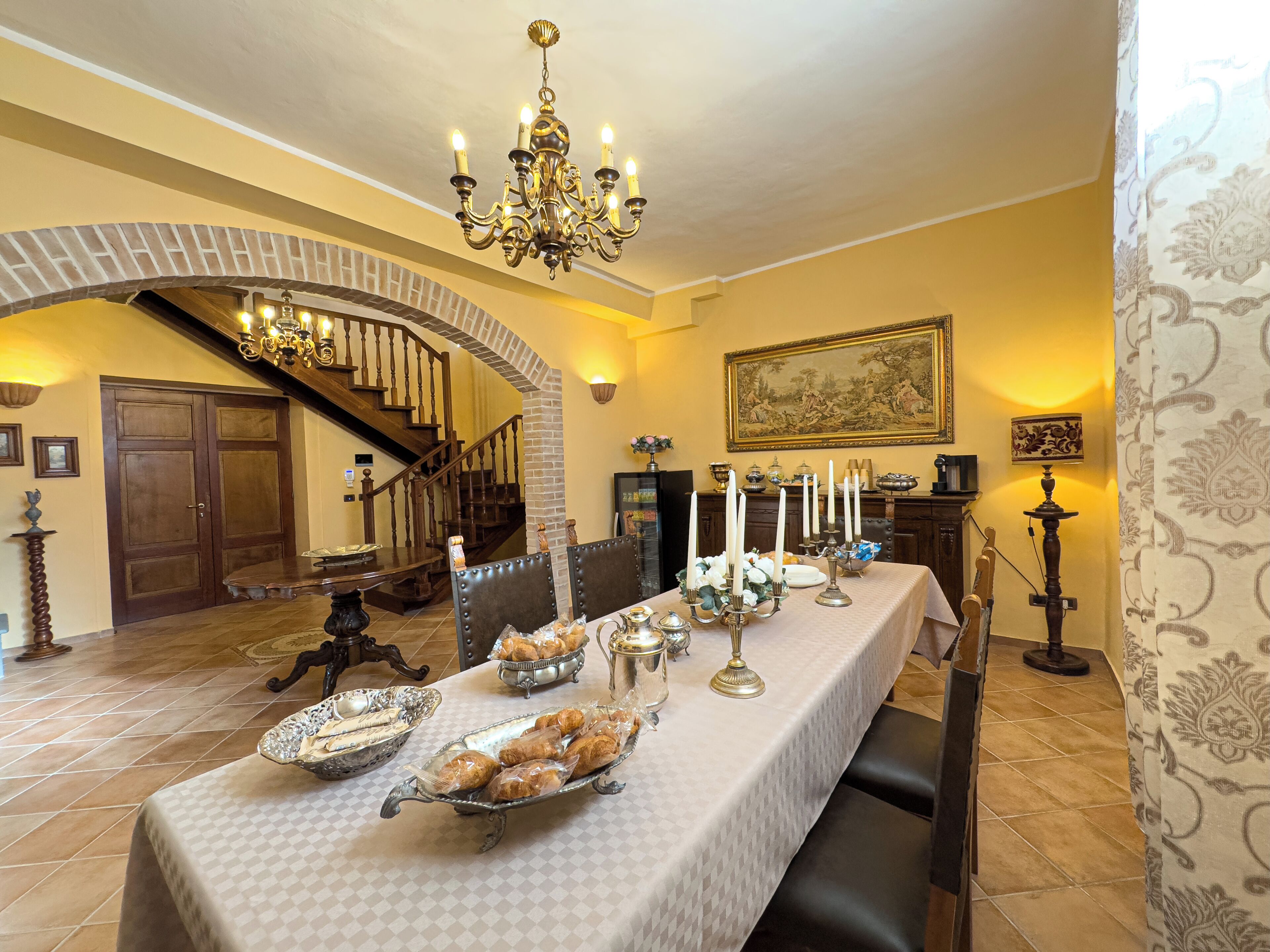 Bao gồm bữa sáng buffet hàng ngày 