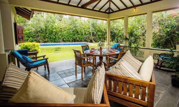 Outdoor dining