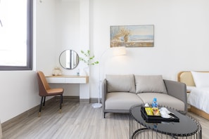 Chambre Deluxe, 1 grand lit, vue sur la ville | Bureau, accès au Wi-Fi (inclus)