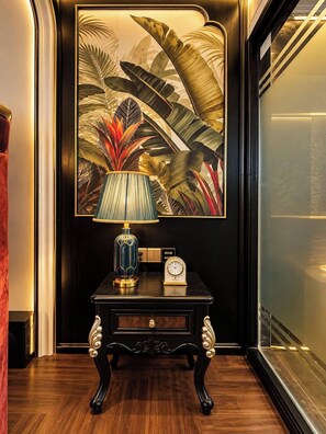 Room - Luxury Place Hotel (Hanoi)
