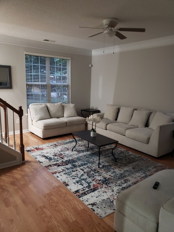 Téléviseur connecté, foyer