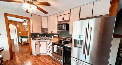 3 bd/ 10 min to dwtwn/Washer-Dryer