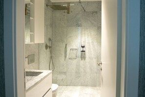 Hair dryer, towels