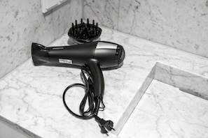 Sèche-cheveux