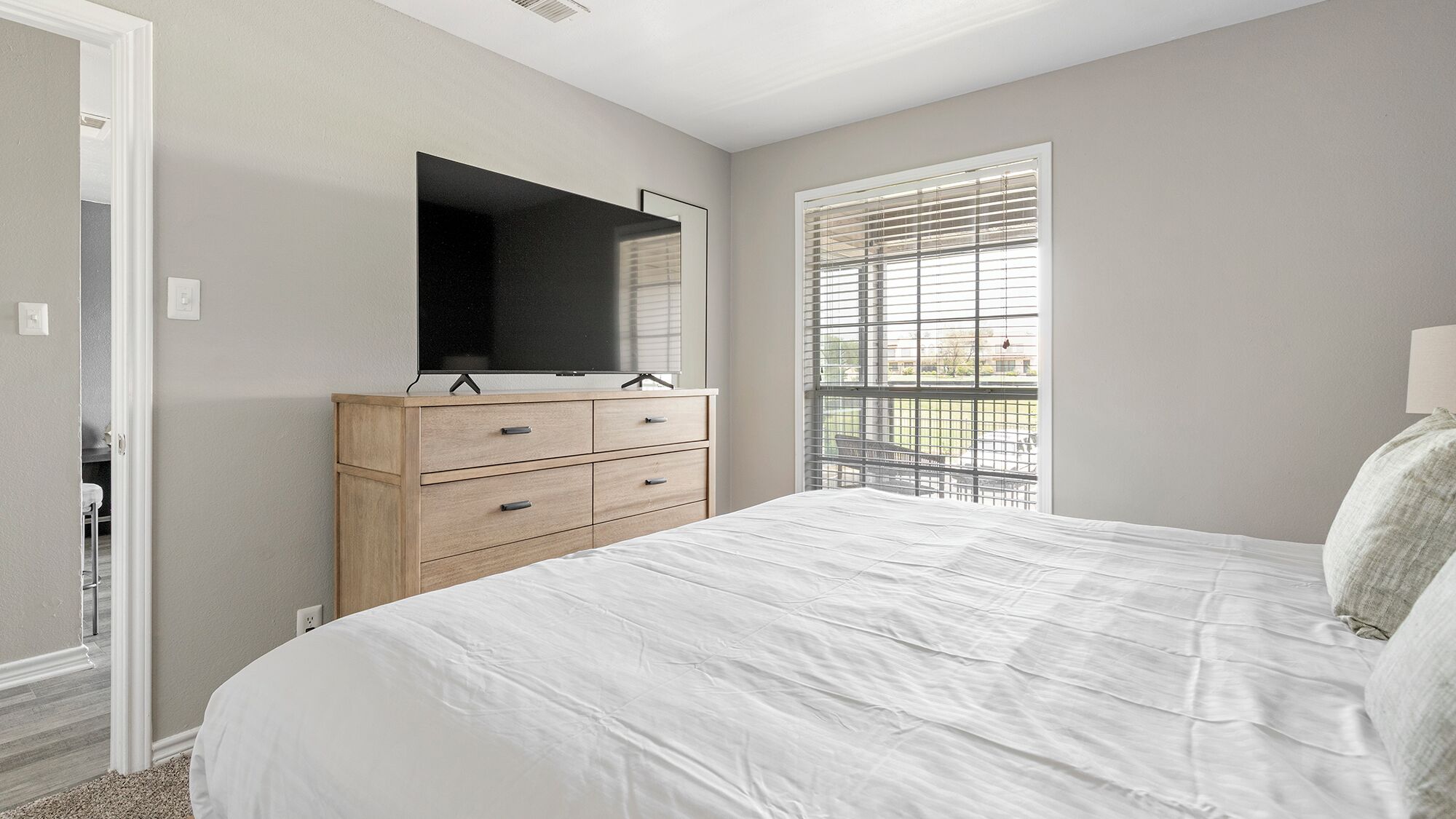 Apartment, 1 Bedroom | Individually decorated, individually furnished, bed sheets