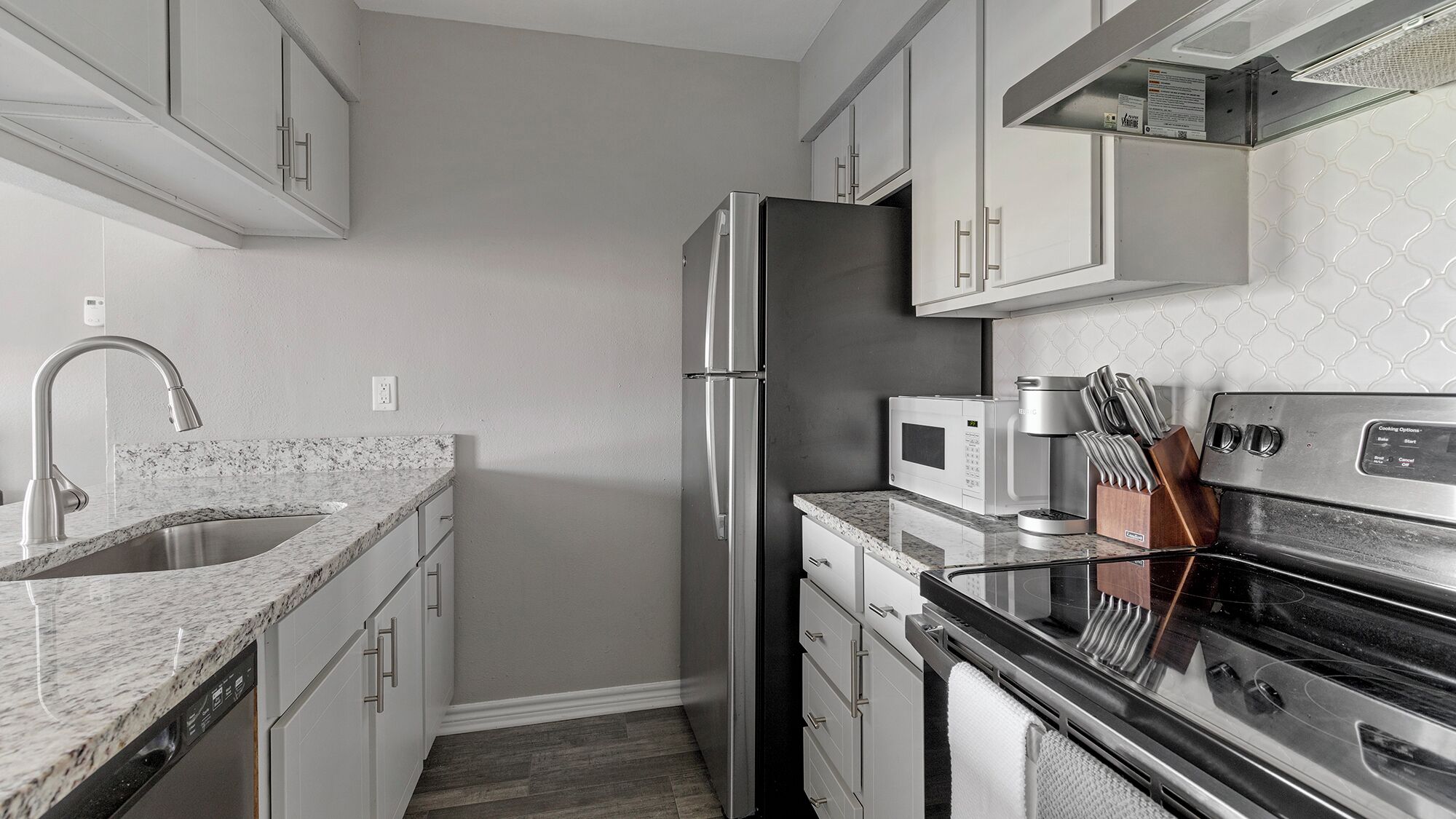 Apartemen, 1 kamar tidur | Dapur pribadi | Microwave, oven, kompor, dan mesin pencuci piring