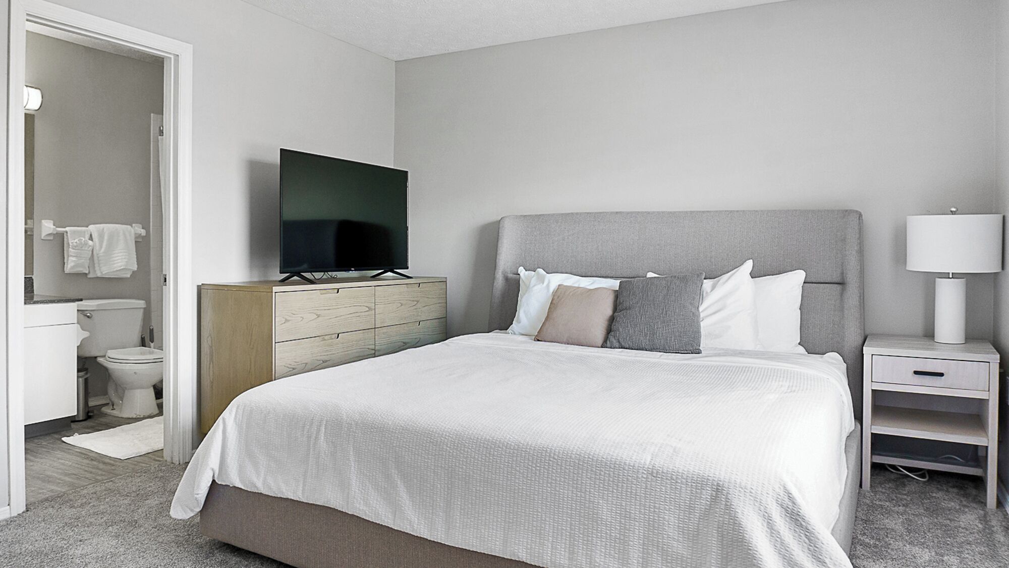 Apartment, 2 Bedrooms | Individually decorated, individually furnished, bed sheets