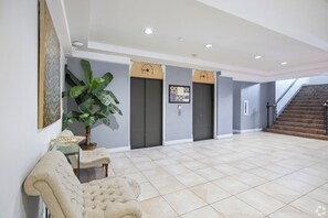 Elevator - Landing Apartments Dayton (Dayton)