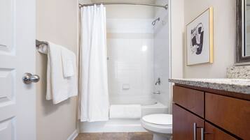 Apartment, 2 Bedrooms | Bathroom