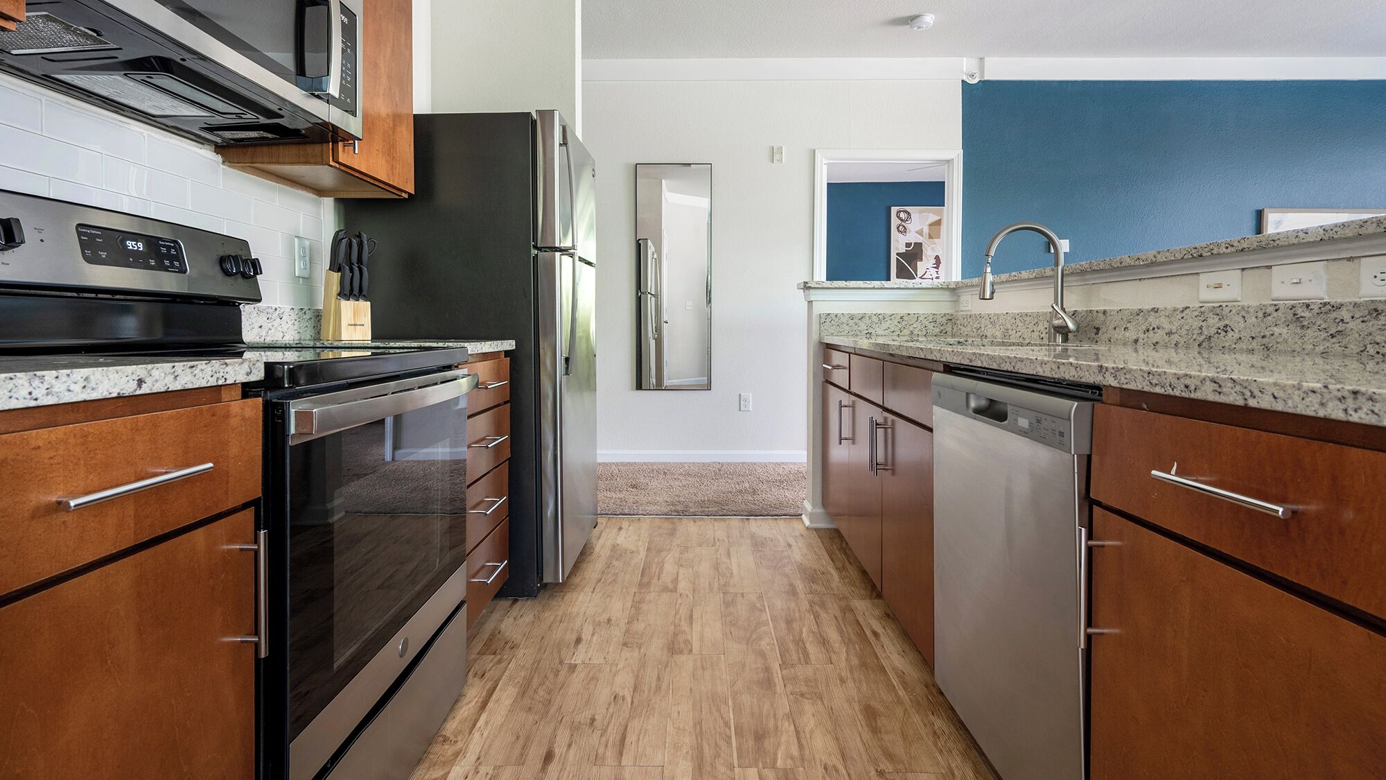 Apartment, 2 Bedrooms | Private kitchen | Microwave, oven, stovetop, dishwasher