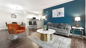 Apartment, 2 Bedrooms | Living area