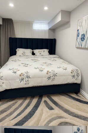 1 habitación, tabla de planchar con plancha, wifi gratis y ropa de cama 