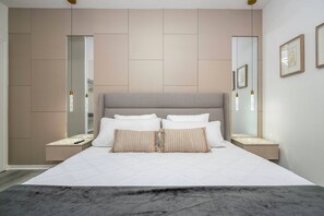 5 quartos, ferros/tábuas de passar roupa, berço de viagem, Wi-Fi