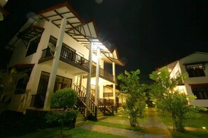 Front of property - Kaminrich Polhena (Matara)