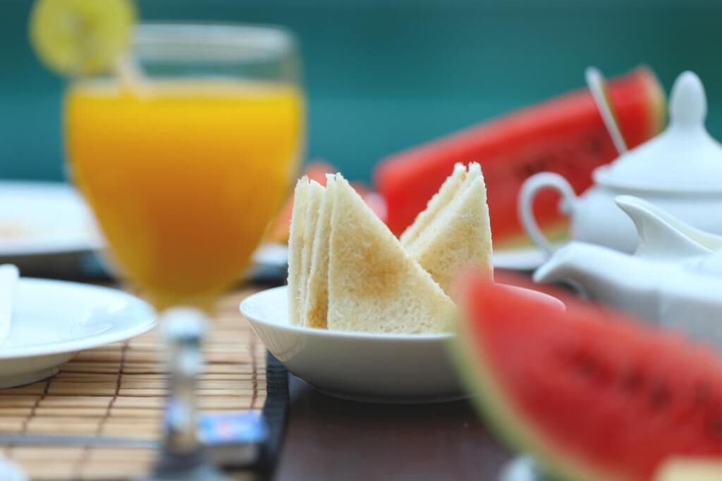 Daily continental breakfast (USD 15 per person)
