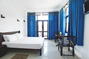 Escritorio y wifi gratis