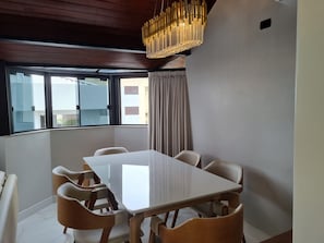 Dining - Triplex beach of the English (Ingleses do Rio Vermelho Florianópolis)
