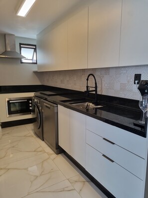 Microwave, oven, stovetop, dishwasher
