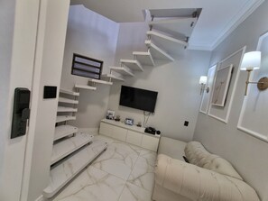 Smart TV, fireplace - Triplex beach of the English (Ingleses do Rio Vermelho Florianópolis)