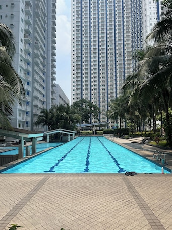 6 piscinas al aire libre