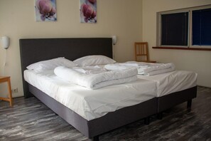 5 habitaciones, wifi gratis y ropa de cama