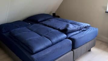 4 quartos, Wi-Fi de cortesia, roupa de cama