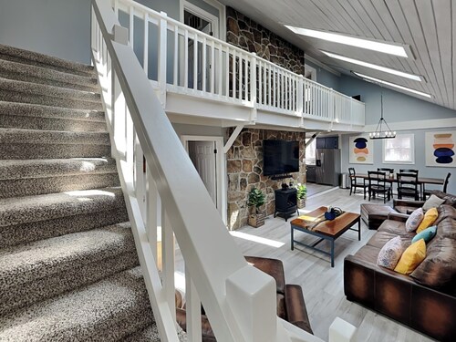 In The Middle by Taylor Made Deep Creek