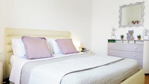 2 habitaciones, tabla de planchar con plancha y wifi gratis 