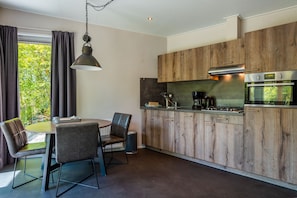 Dining - Vakantiepark De Wiltzangh - Wellness Lodge (Ruinen)