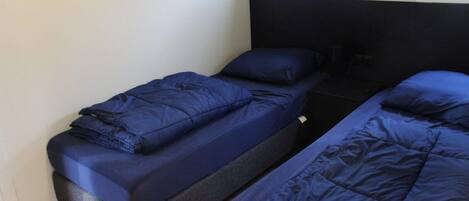 3 bedrooms, free WiFi, bed sheets