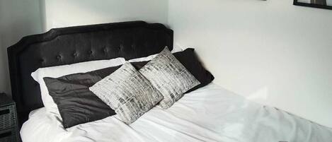 1 soveværelse, Wi-Fi, sengetøj