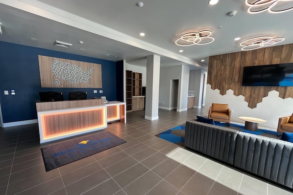 Lobby - Microtel Inn & Suites By Wyndham Tooele (Tooele)