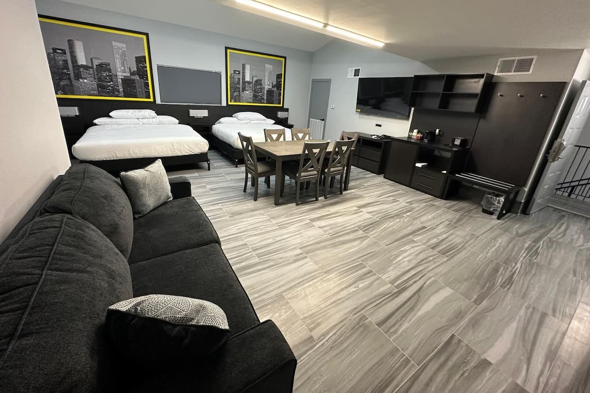 Family Suite, Multiple Beds, Non Smoking | Living area | Smart TV