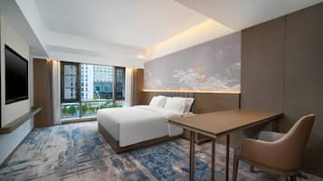 Suite, 1 King Bed, Non Smoking