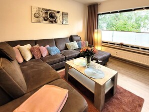 Apartment | Living room - Apartment in Winterberg Near Ski Slopes (Winterberg)