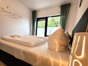 Apartment | Bathroom | Towels