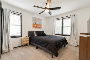 4 chambres, fer et planche à repasser, Wi-Fi, literie fournie