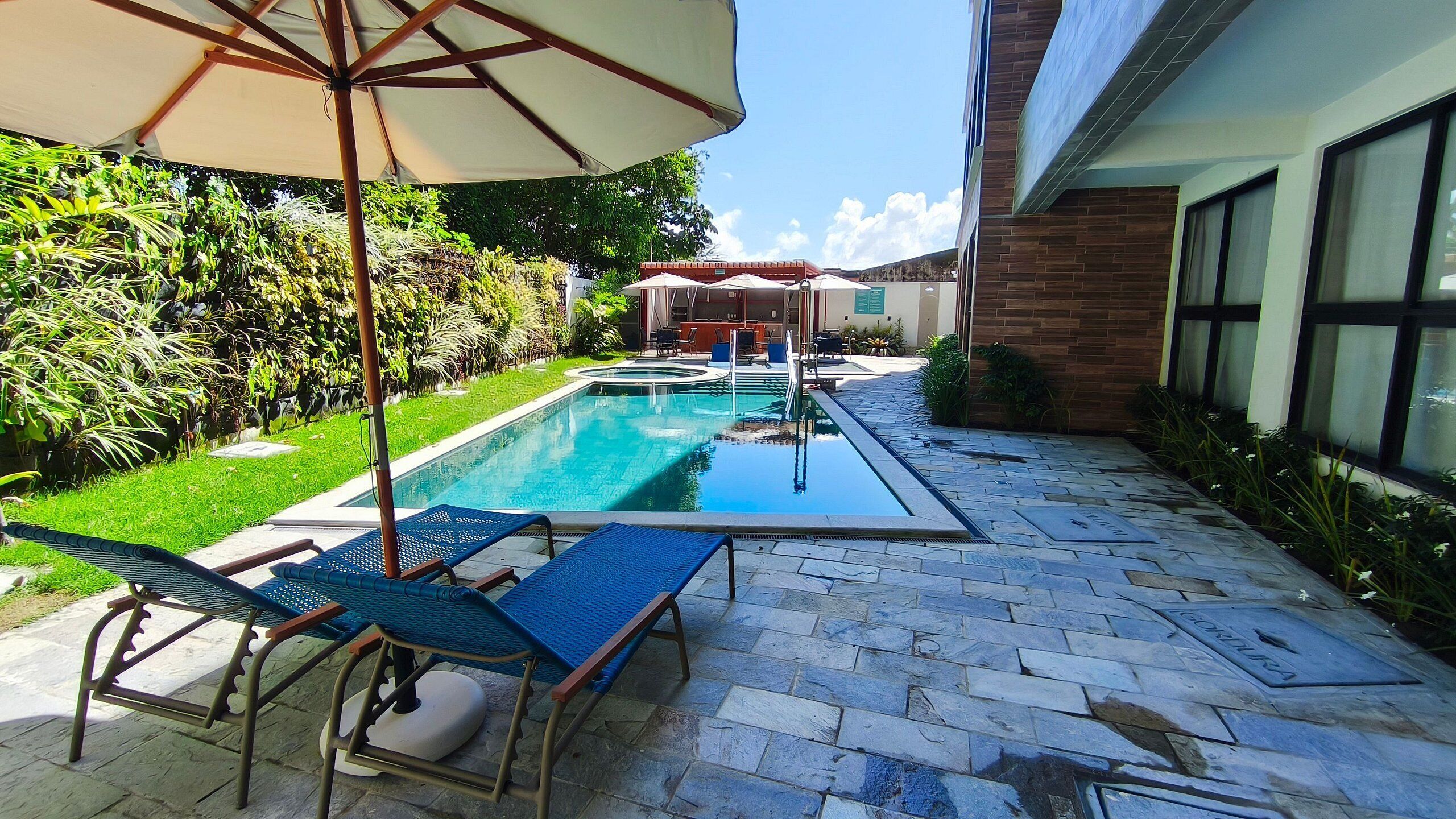 Piscine extérieure