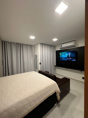 1 bedroom, iron/ironing board, free WiFi, bed sheets - Studio with comfort and quality in the heart of Manaus (Manaus)