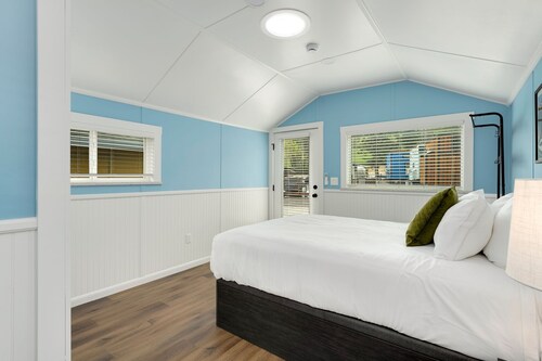 Cabin 3- The Big South